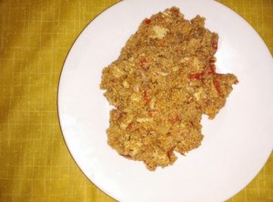 Kvinojo se lahko uporablja v zelo različnih jedeh, dobro pa prenaša kuhanje in tudi pečenje.